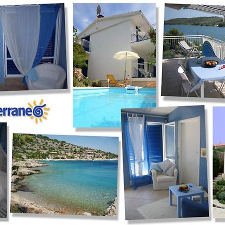 Apartments Mediterraneo Kaprije Bagian luar foto