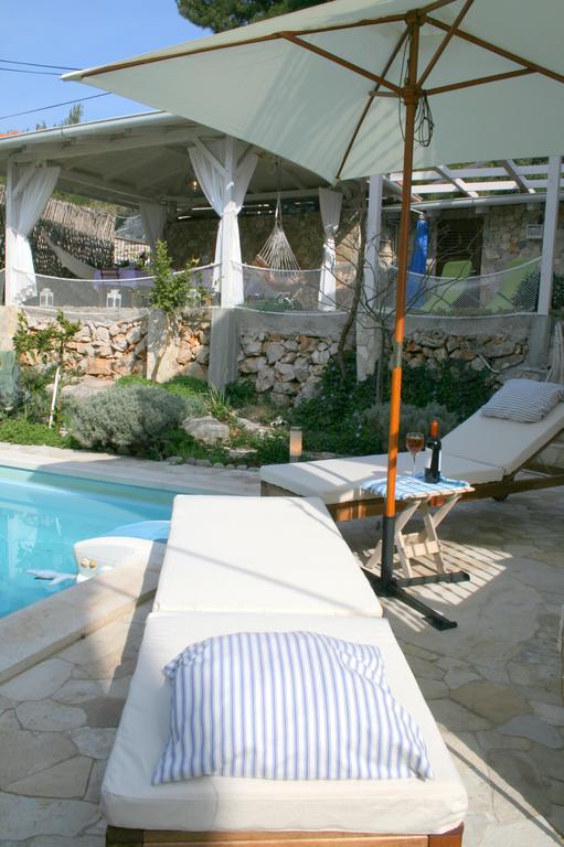 Apartments Mediterraneo Kaprije Bagian luar foto